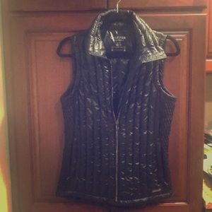 Adorable NEW Calvin Klein Performance vest